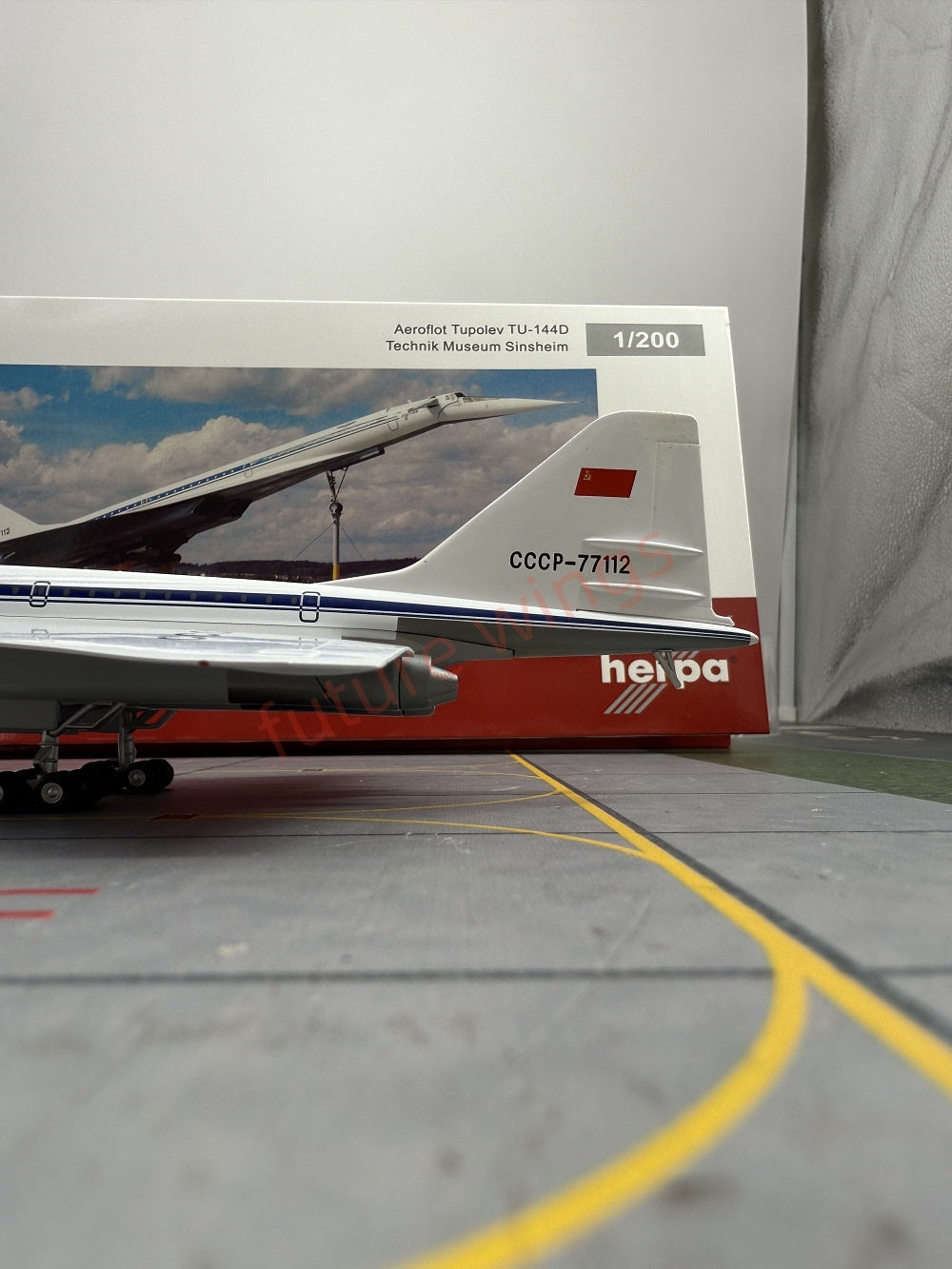 1:200 Herpa Wings 556323-001 Aeroflot TU-144 CCCP-77112 Diecast Aircraft Model
