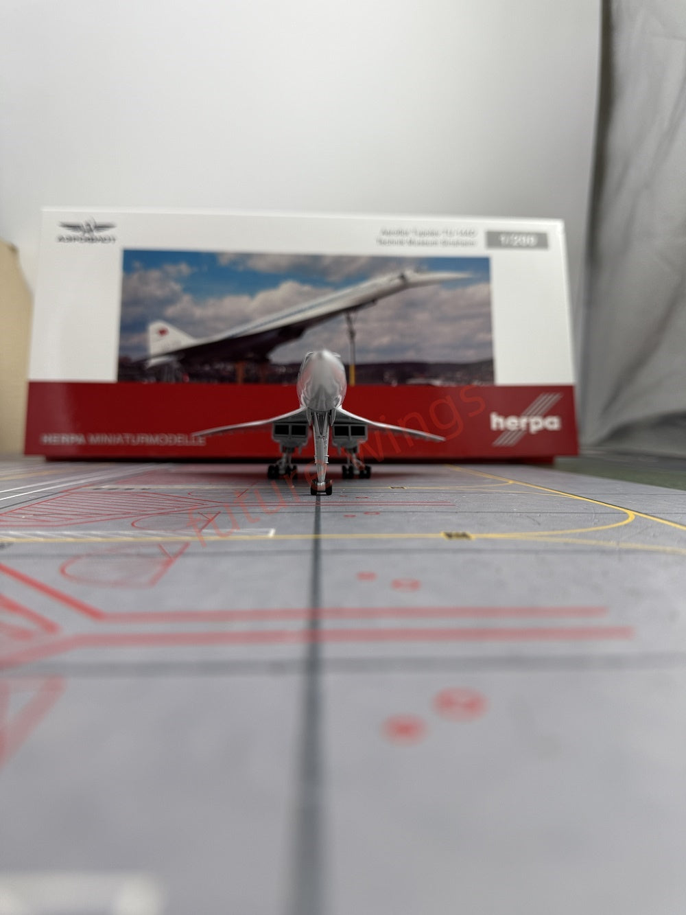 1:200 Herpa Wings 556323-001 Aeroflot TU-144 CCCP-77112 Diecast Aircraft Model