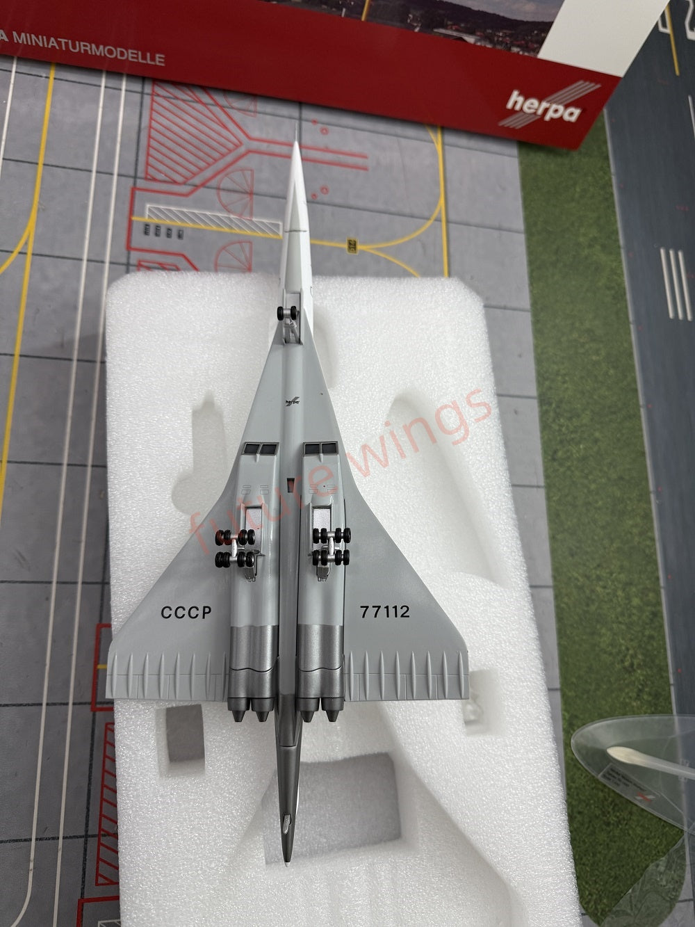 1:200 Herpa Wings 556323-001 Aeroflot TU-144 CCCP-77112 Diecast Aircraft Model