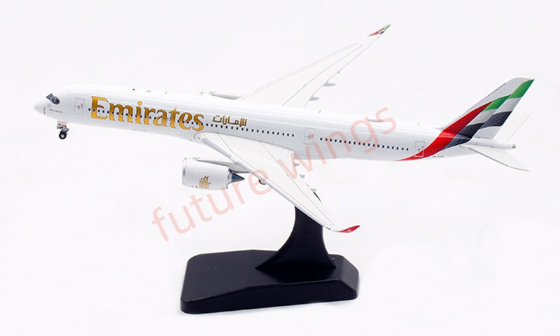 1:400 Aviation400 Emirates Airways A350-900 A6-EXB Free Tractor+Stand