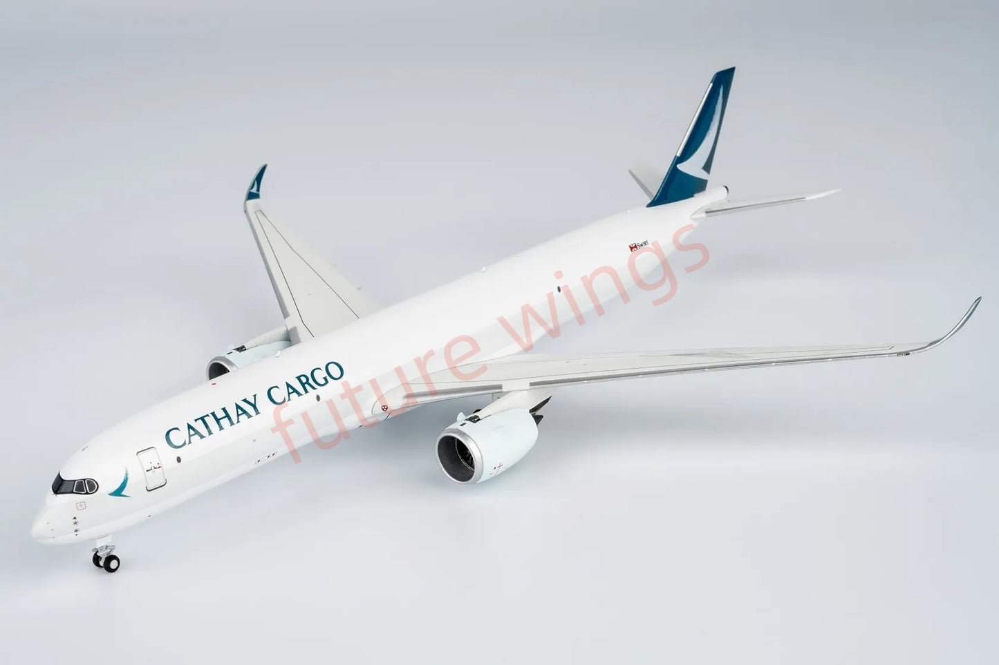 1:400 NG Models NG46002 Cathay Cargo A350F Aircraft Model+Free Tractor