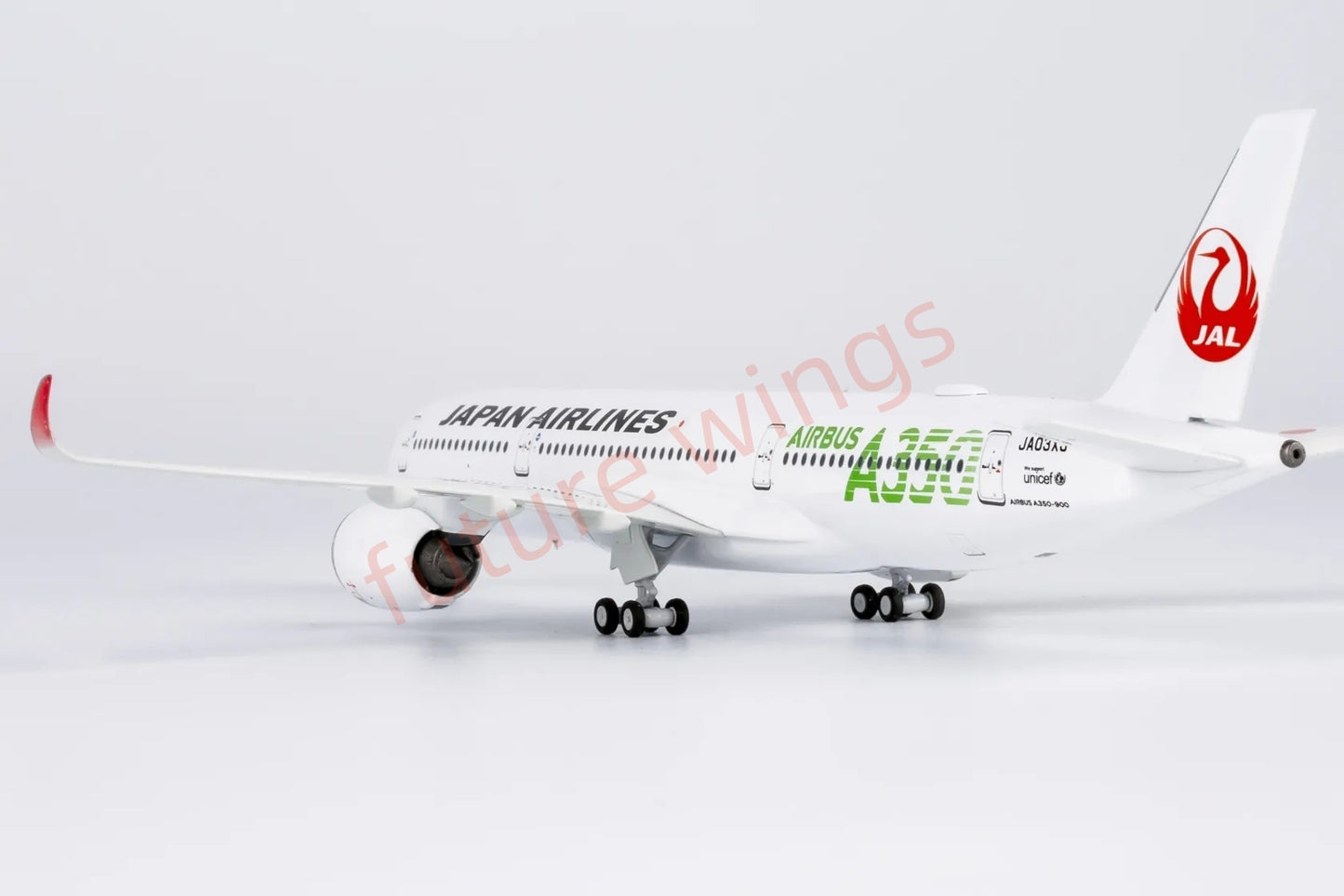 1:400 NG Models NG39097 Japan Airlines A350-900 JA03XJ "Green"Aircraft Model+Free Tractor