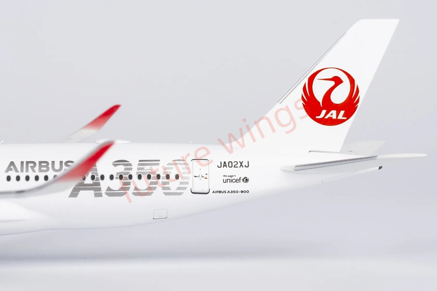 1:400 NG Models NG39096 Janpan Airlines A350-900 JA02XJ "Sliver"Aircraft Model+Free Tractor