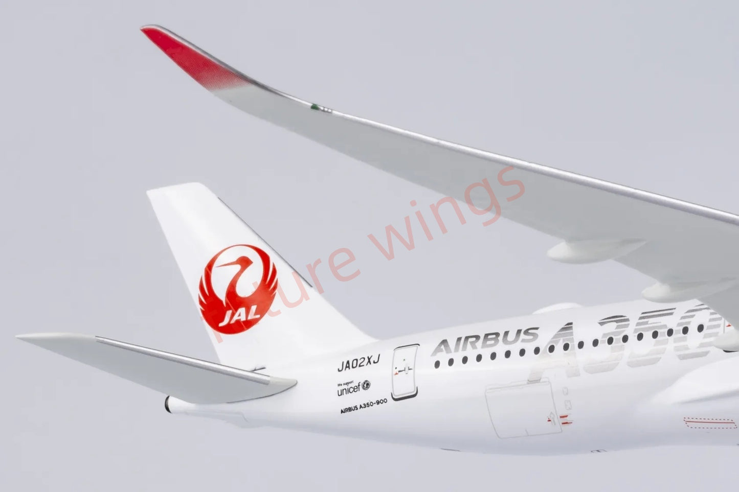 1:400 NG Models NG39096 Janpan Airlines A350-900 JA02XJ "Sliver"Aircraft Model+Free Tractor