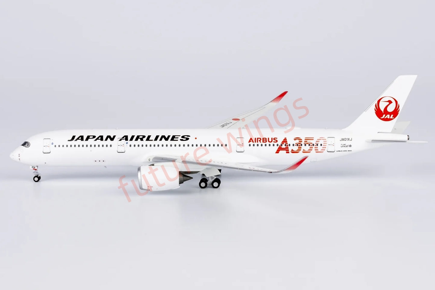 1:400 NG Models NG39095 Japan Airlines A350-900 JA01XJ "Red" Aircraft Model+Free Tractor
