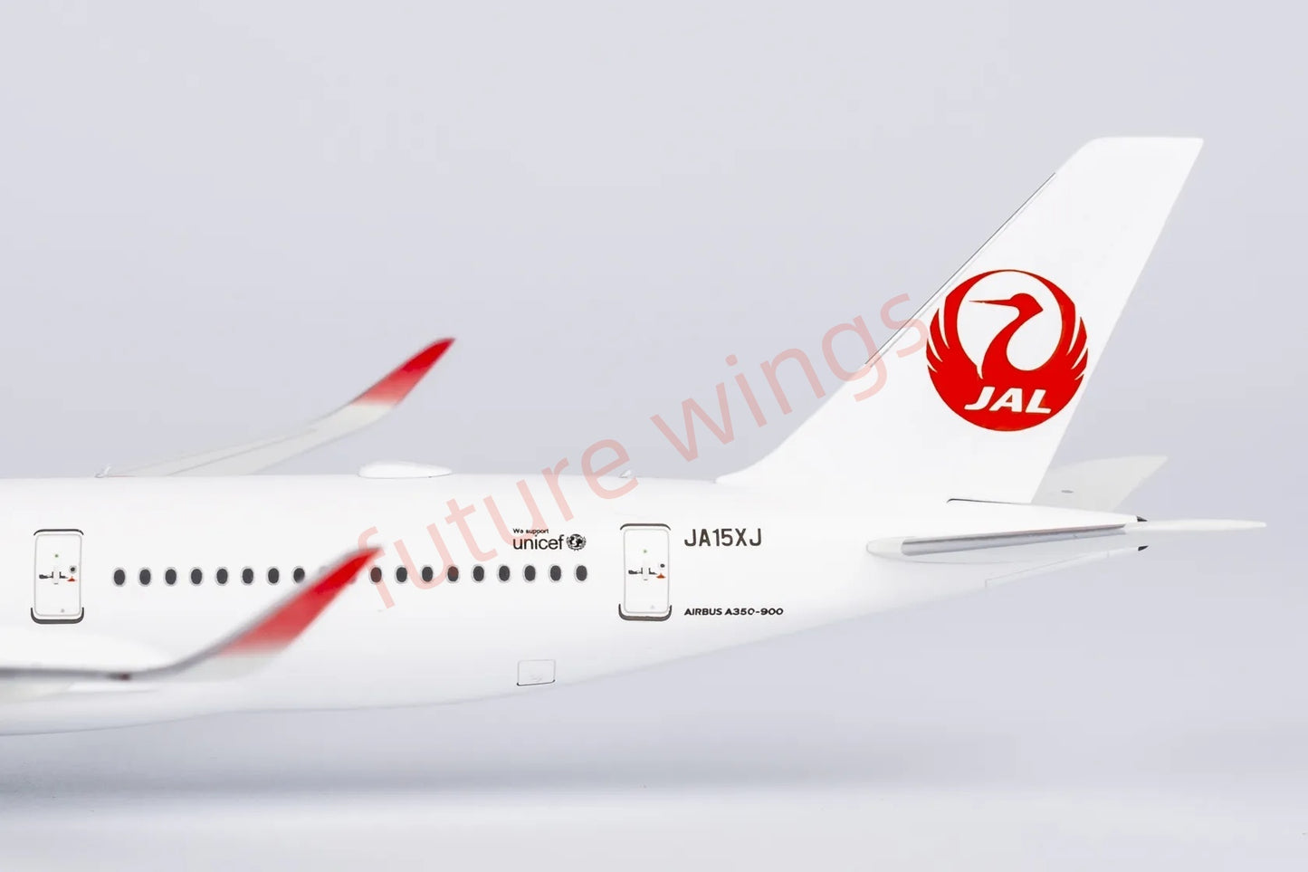 1:400 NG Models NG39093 Japan Airlines A350-900 JA15XJ"One World" Aircraft Model+Free Tractor