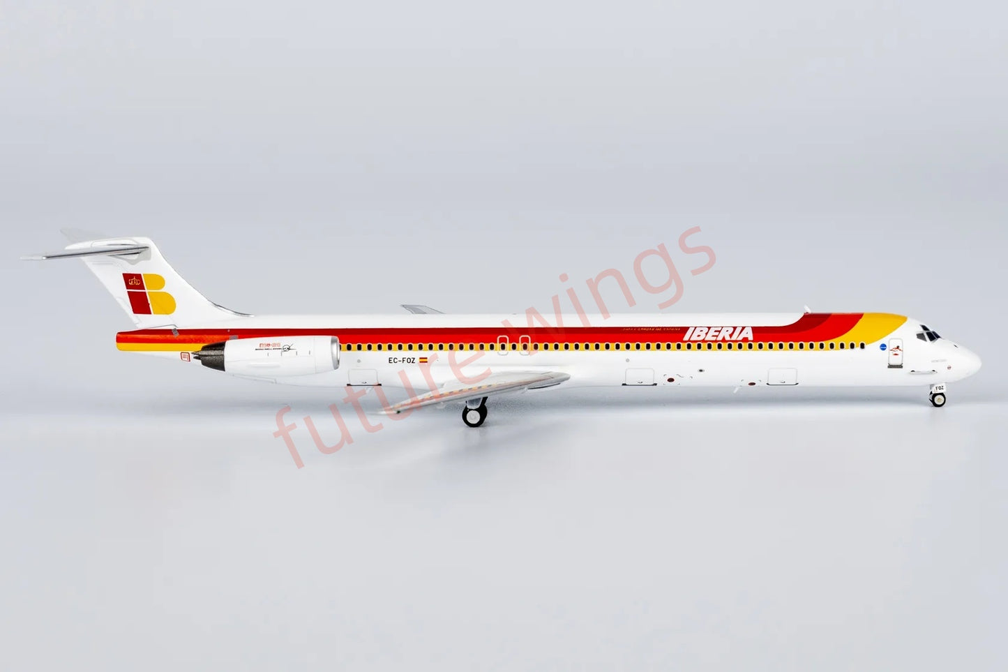1:400 NG Models NG83005 Iberia McDonnell Douglas MD-88 EC-FOZ Aircraft Model+Free Tractor