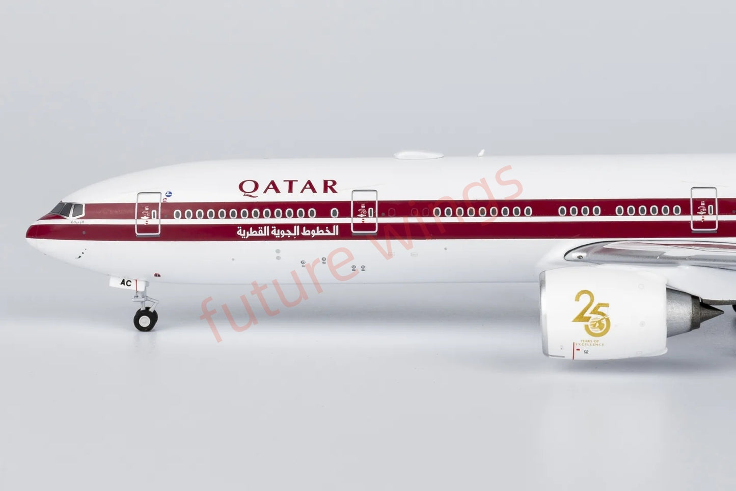 1:400 NG Models NG73009 Qatar Airways B777-300ER A7-BAC Aircraft Model+Free Tractor