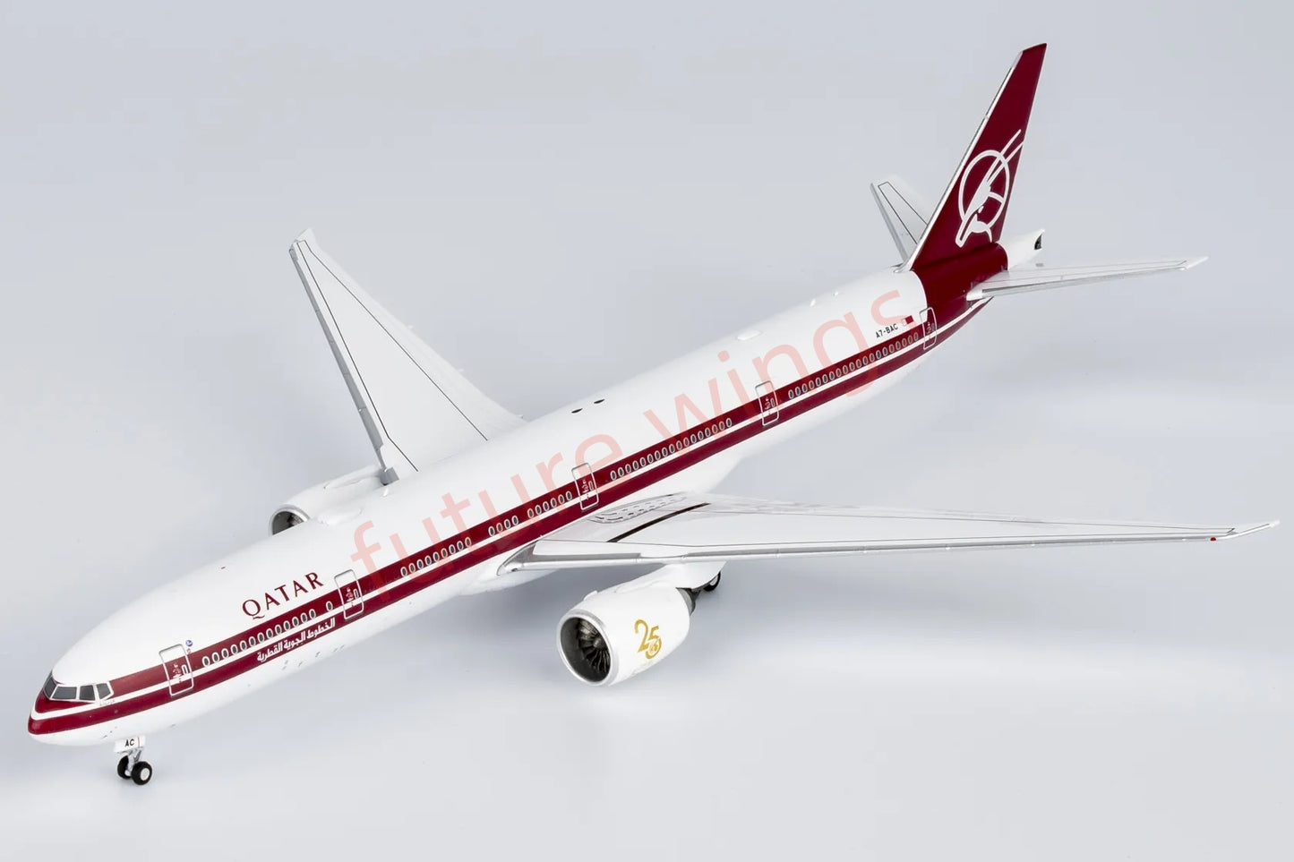 1:400 NG Models NG73009 Qatar Airways B777-300ER A7-BAC Aircraft Model+Free Tractor