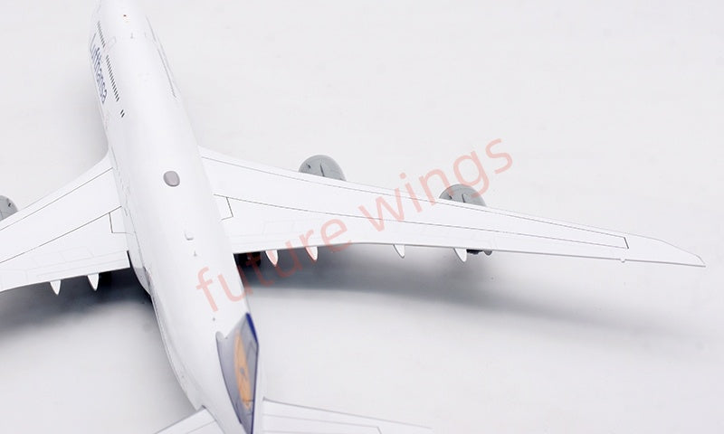 1:200 SQ Wings Lufthansa Airlines B747-8 D-ABYU Diecast Aircraft Model