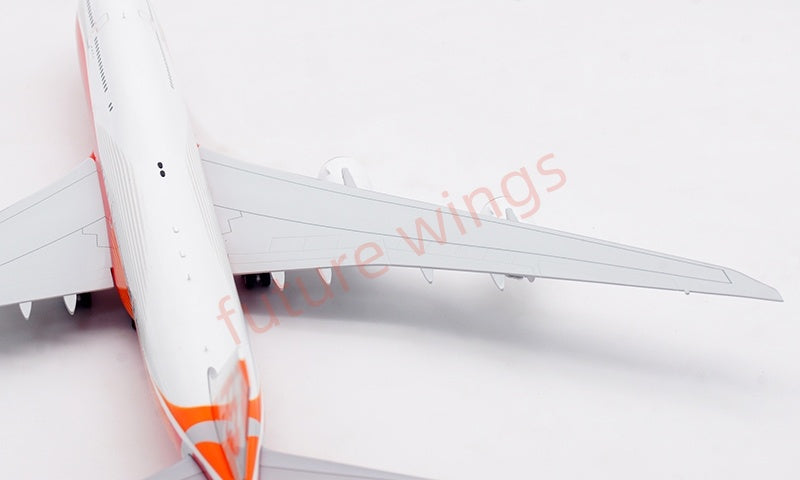 1:200 SQ Wings Boeing B747-8 N6067E Diecast Aircraft Model