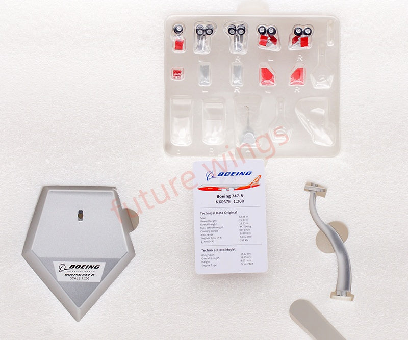 1:200 SQ Wings Boeing B747-8 N6067E Diecast Aircraft Model