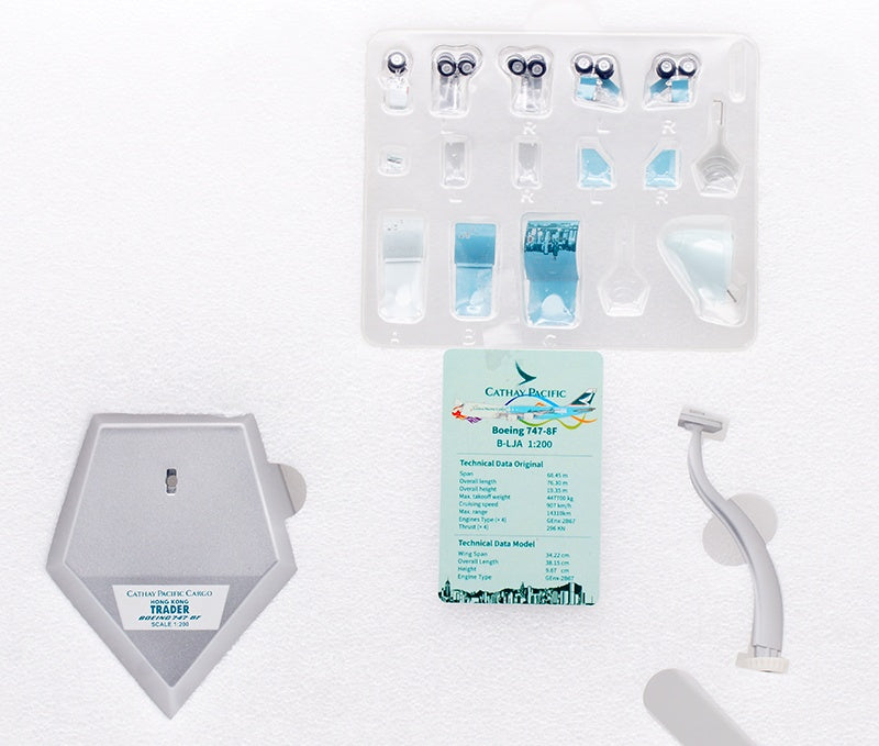 1:200 SQ Wings Cathay Pacific Cargo B747-8F B-LJA Diecast Aircraft Model