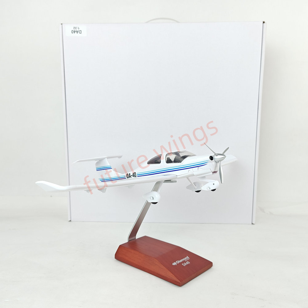 (RARE)1:32 YRD Model Diamond DA40XLT Aircraft Model With Stand