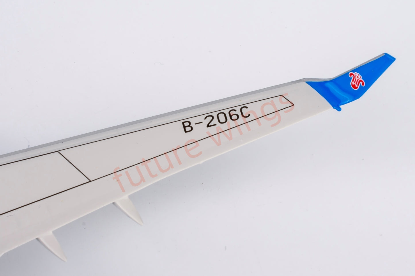 1:200 NG Models x China Southern Airlines B737-800 B-206C Aircraft Model (Offical)