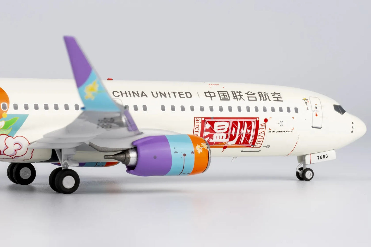 1:200 NG Models 08008 China United Airlines B737-800 B-7563 "WenZhou" Aircraft Model