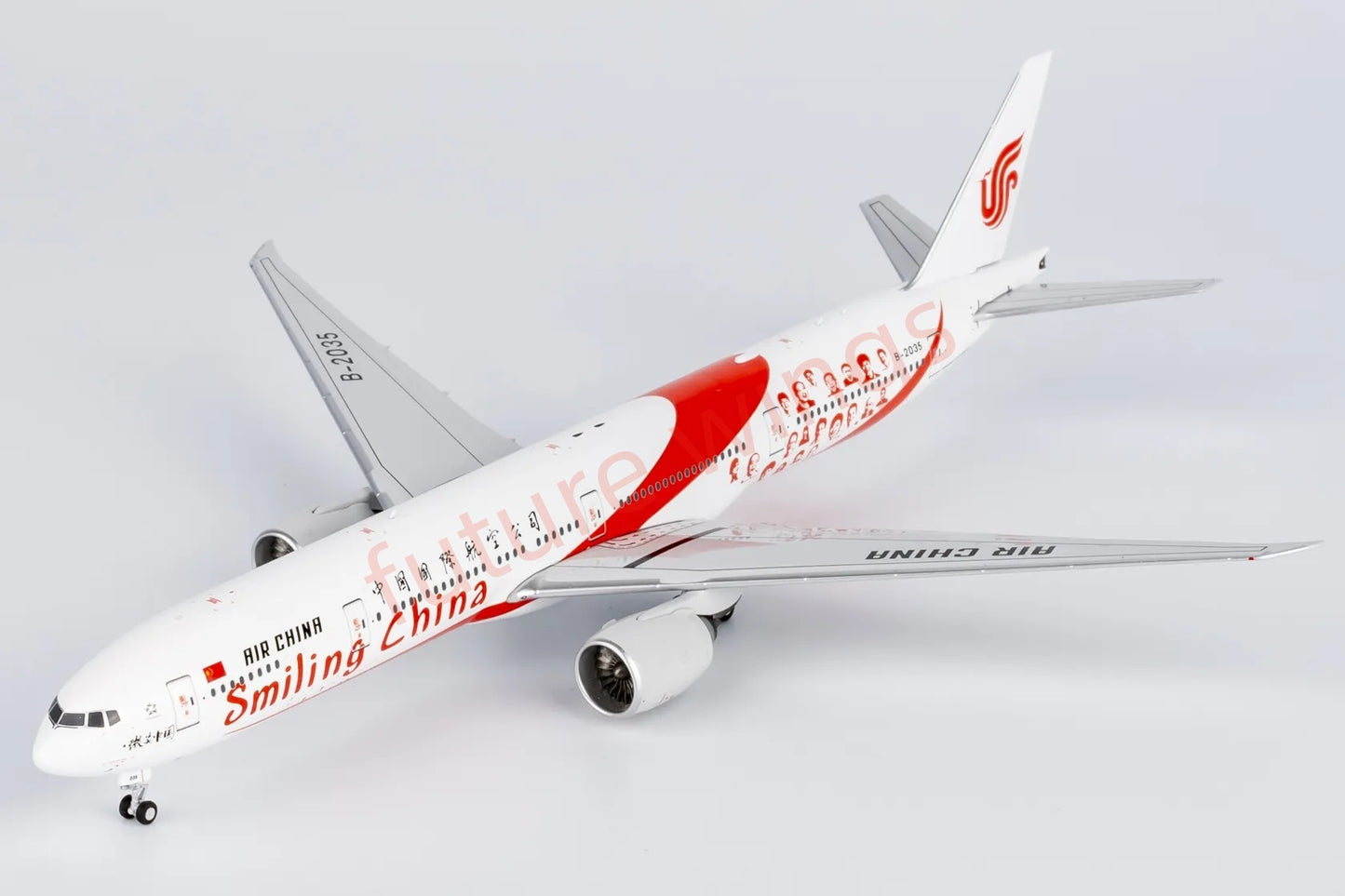 1:400 NG Models NG73059 Air China B777-300ER B-2035 "Smiling China" Aircraft Model+Free Tractor