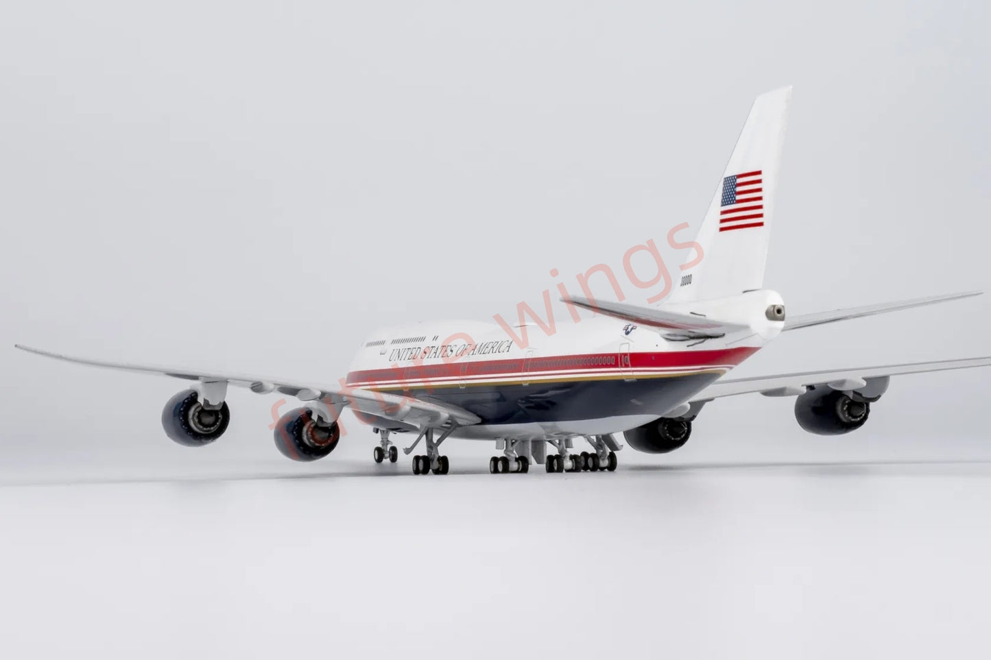 1:400 NG Models NG78041 USAF VC-25B(B747-8) 30000 Aircraft Model+Free Tractor