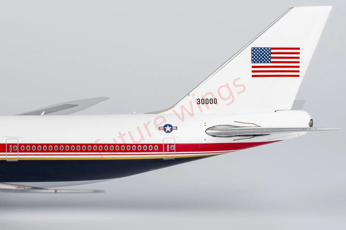 1:400 NG Models NG78041 USAF VC-25B(B747-8) 30000 Aircraft Model+Free Tractor