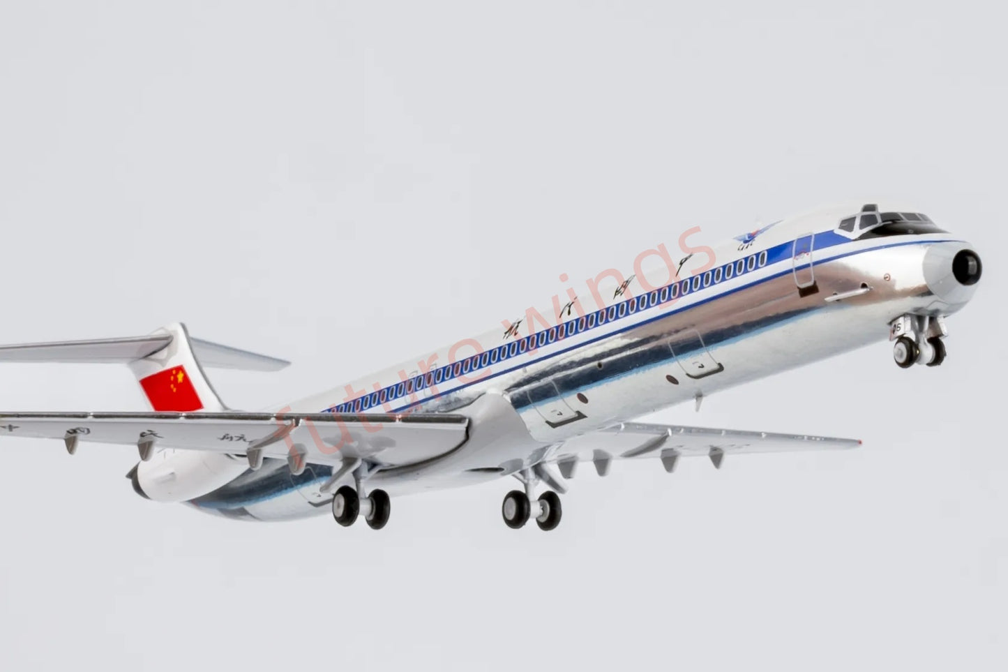 1:400 NG Models NG83015 CAAC McDonnell Douglas MD-82 B-2106 Aircraft Model+Free Tractor