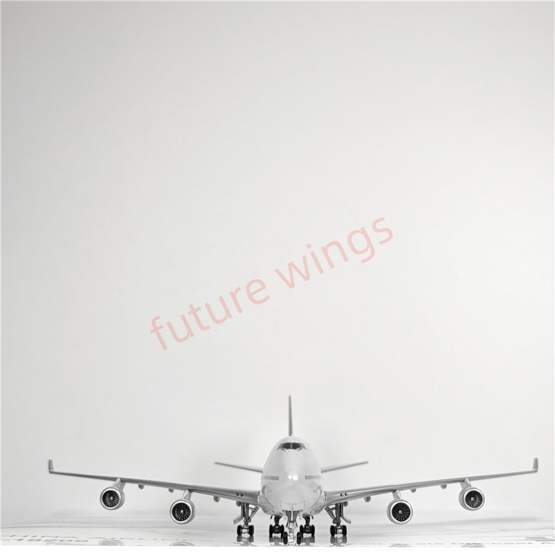 1:400 HX Models China Airlines B747-400 B-18206 "SKYTEAM"Aircraft Model With Stand+Free Tractor