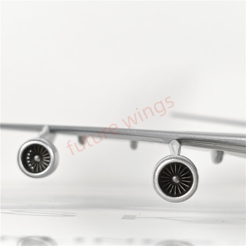 1:400 HX Models China Airlines B747-400 B-18206 "SKYTEAM"Aircraft Model With Stand+Free Tractor