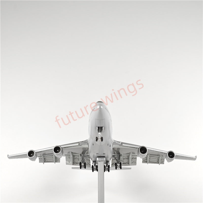1:400 HX Models China Airlines B747-400 B-18206 "SKYTEAM"Aircraft Model With Stand+Free Tractor