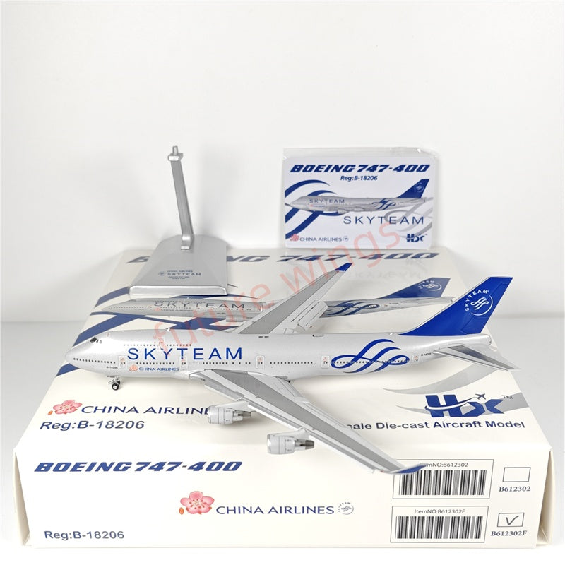 1:400 HX Models China Airlines B747-400 B-18206 "SKYTEAM"Aircraft Model With Stand+Free Tractor