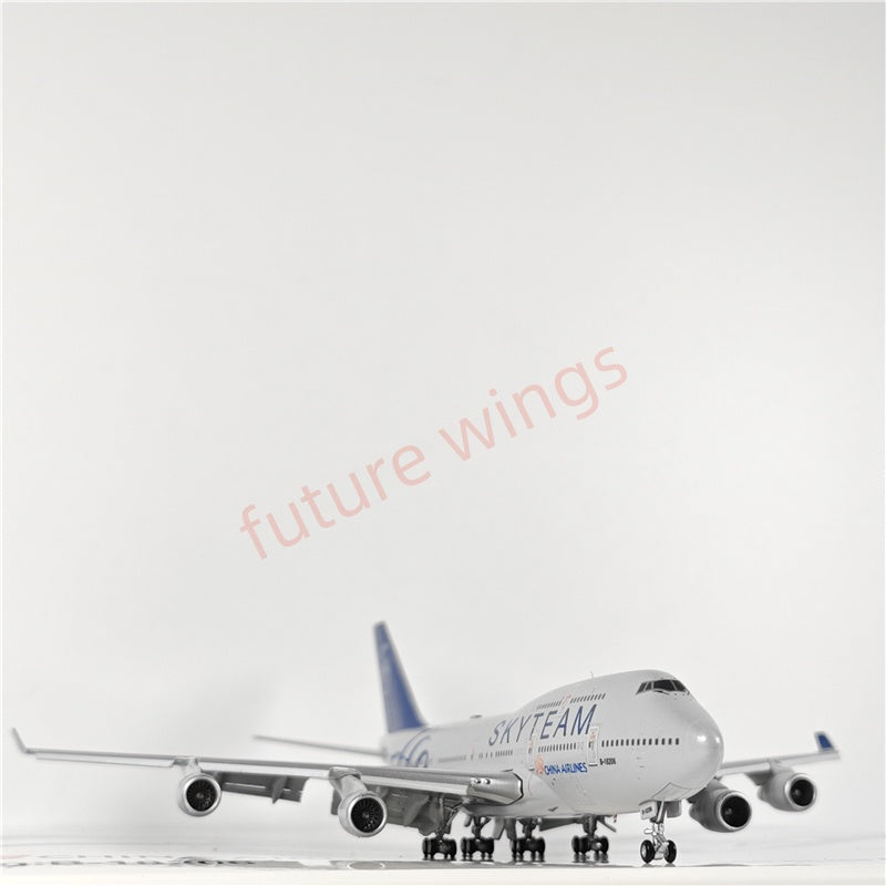 1:400 HX Models China Airlines B747-400 B-18206 "SKYTEAM"Aircraft Model With Stand+Free Tractor