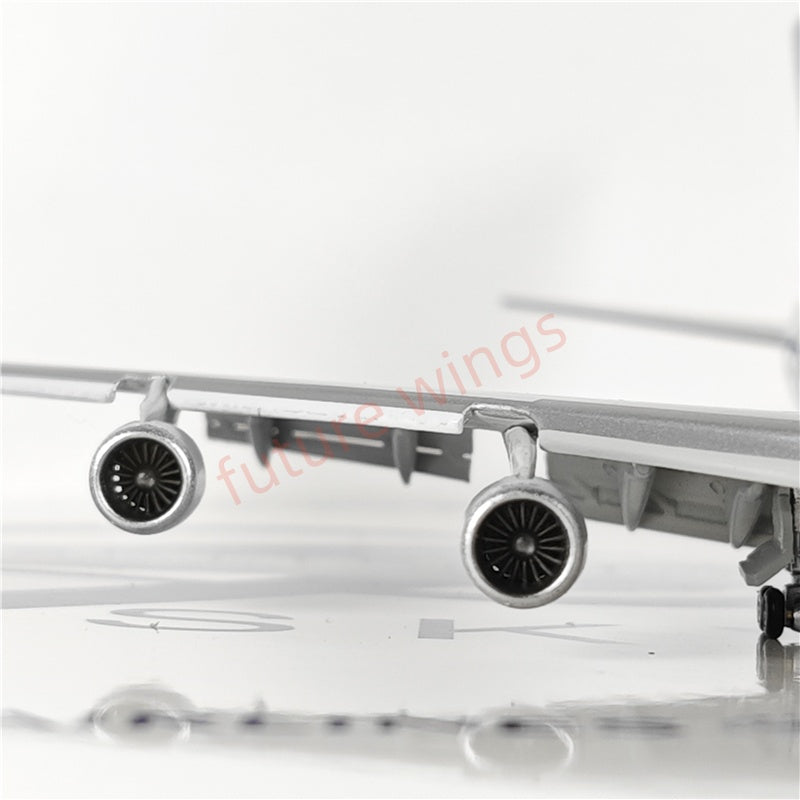 1:400 HX Models China Airlines B747-400 B-18206 "SKYTEAM"Aircraft Model With Stand+Free Tractor