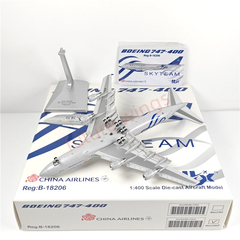 1:400 HX Models China Airlines B747-400 B-18206 "SKYTEAM"Aircraft Model With Stand+Free Tractor