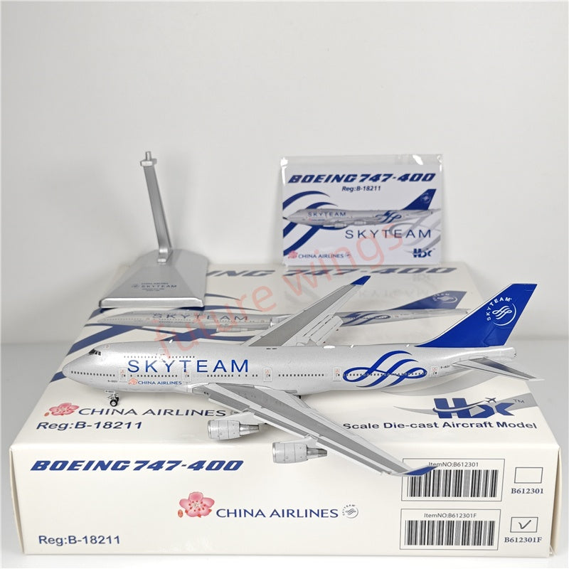 1:400 HX Models China Airlines B747-400 B-18211 "SKYTEAM"Aircraft Model With Stand+Free Tractor