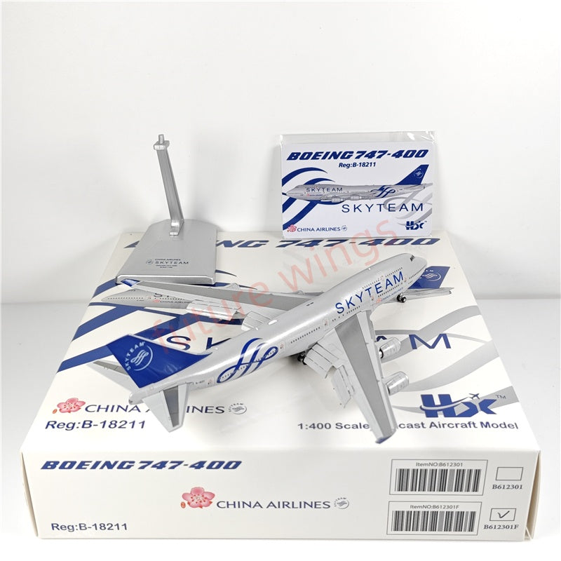 1:400 HX Models China Airlines B747-400 B-18211 "SKYTEAM"Aircraft Model With Stand+Free Tractor