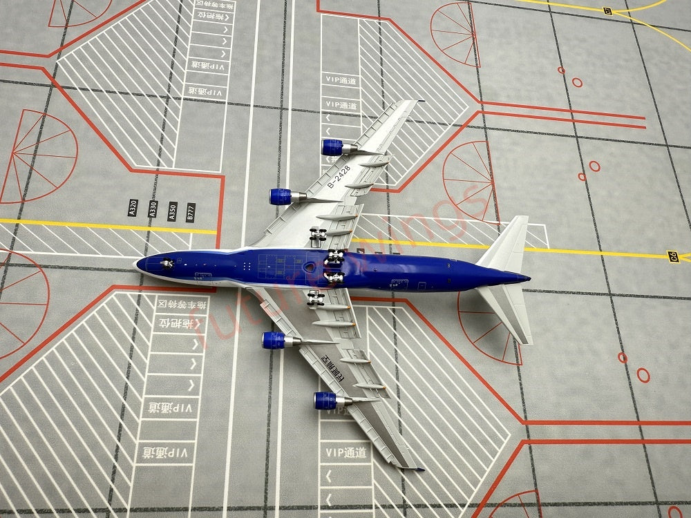 1:400 Geministar Great Wall Airlines B747-400 B-2428 Aircraft Model+Free Tractor
