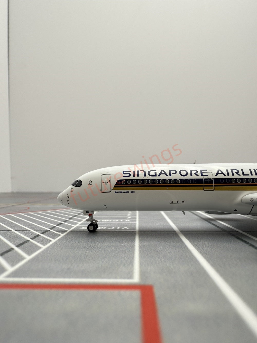 1:400 Geministar Singapore Airlines A350-900 9V-SMA 9V-SHA 9V-SMF Aircraft Model+Free Tractor