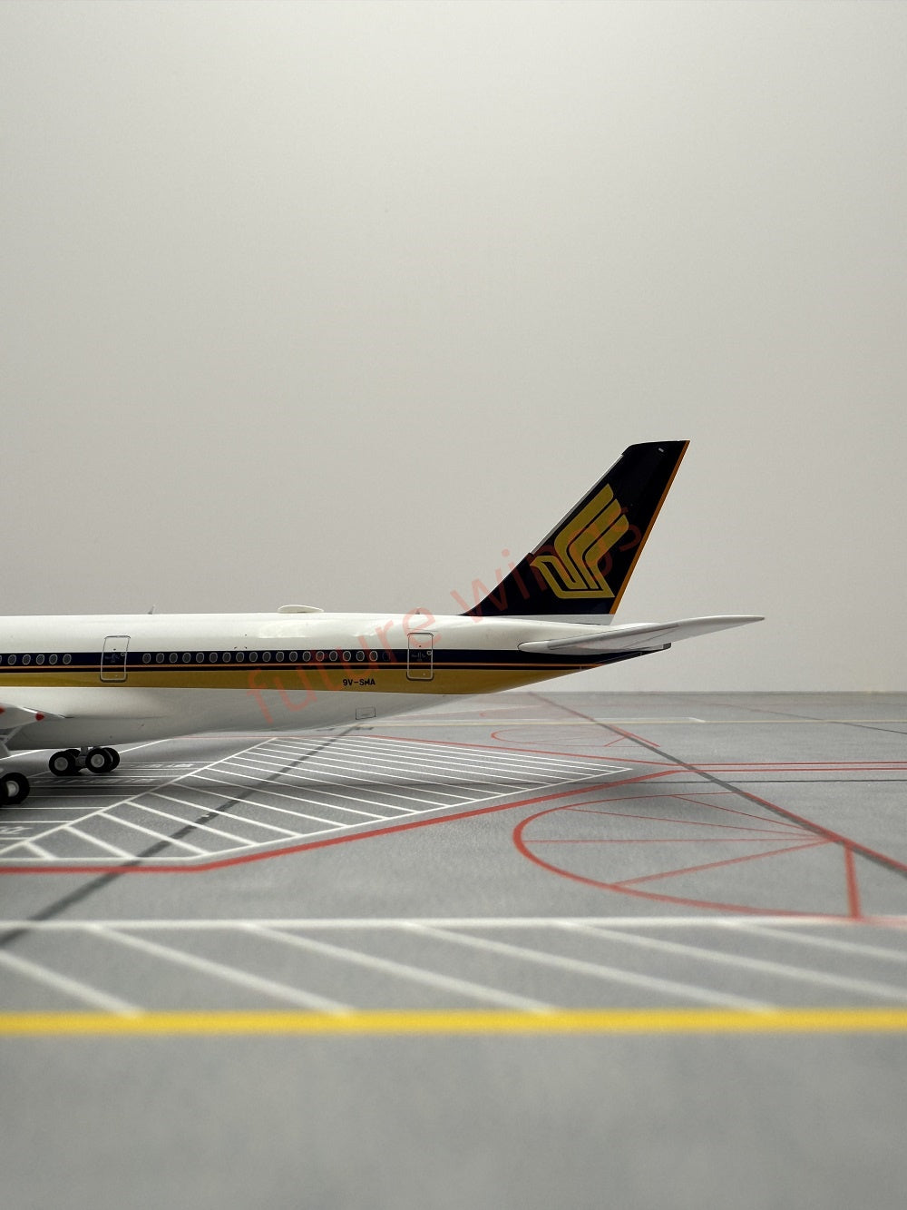 1:400 Geministar Singapore Airlines A350-900 9V-SMA 9V-SHA 9V-SMF Aircraft Model+Free Tractor