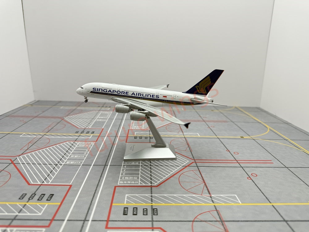 1:400 YY Wings Singapore Airlines A380 9V-SKJ Aircraft Model+Tractor