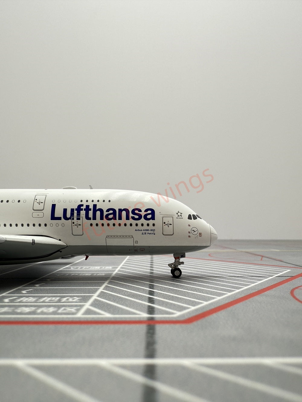 1:400 YY Wings Lufthansa Airlines A380 D-AIMB/D-AIMC Aircraft Model+Tractor