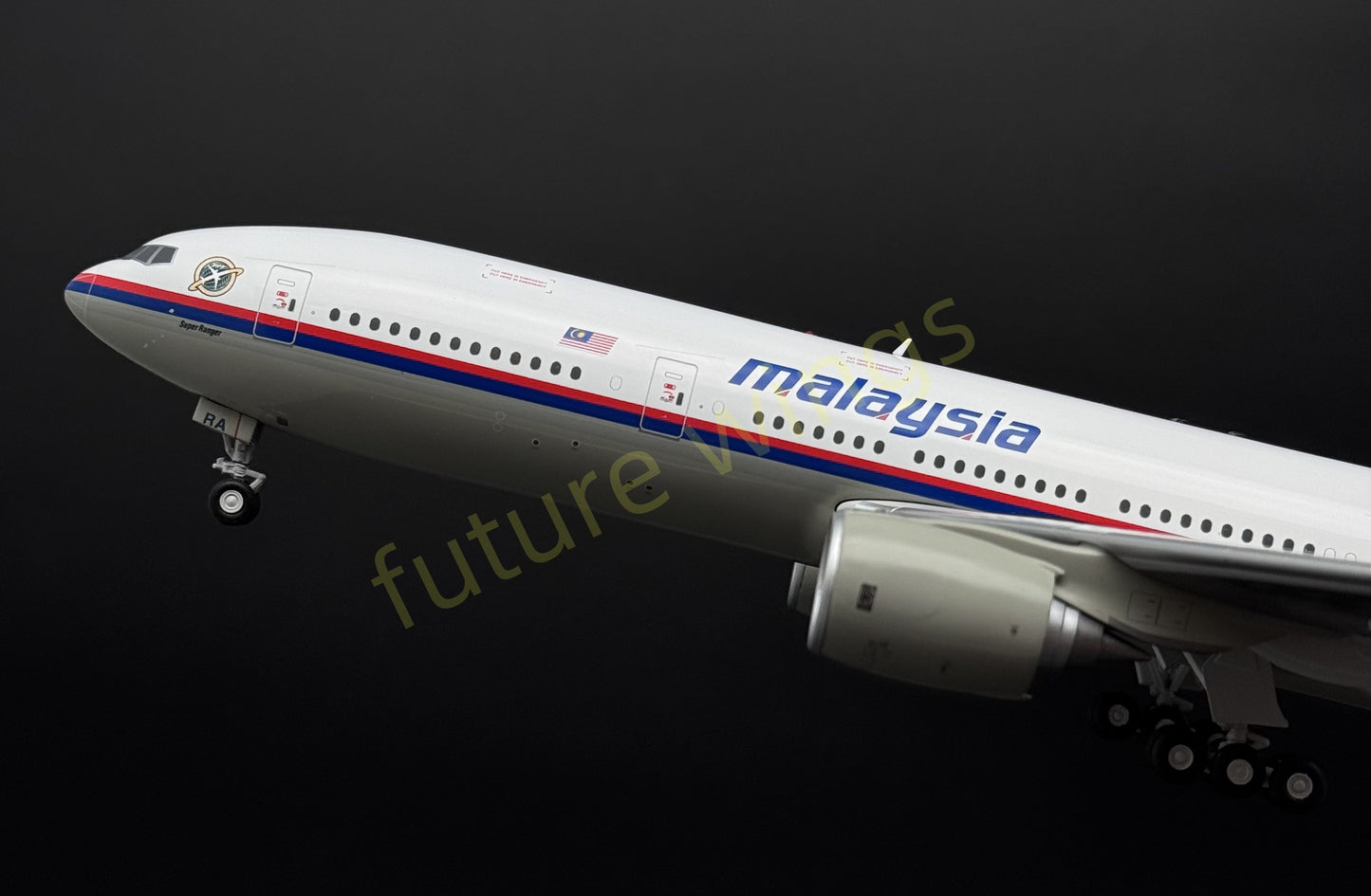 1:200 JC Wings* Malaysia Airlines B777-200ER 9M-MRA Diecast Aircraft Model