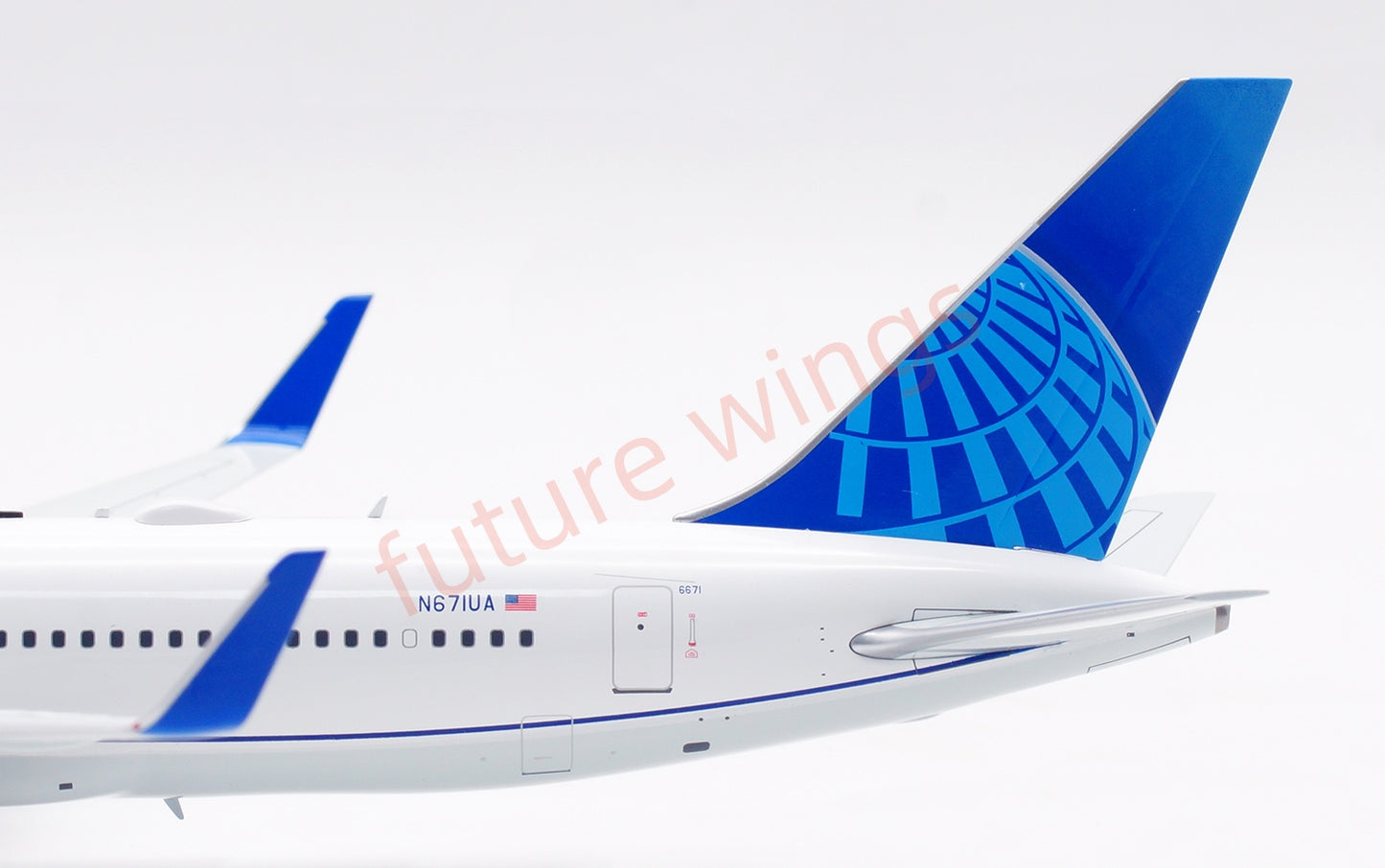1:200 InFlight200 United Airlines B767-300 N671UA Diecast Aircraft Model