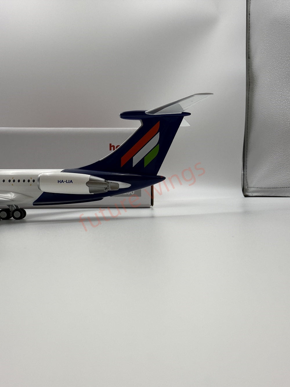 1:200 Herpa Wings RADA/Malév/Cubana/Lot/Ukraine/Interflug/CAS Ilyushin IL-62M Diecast Aircraft Model