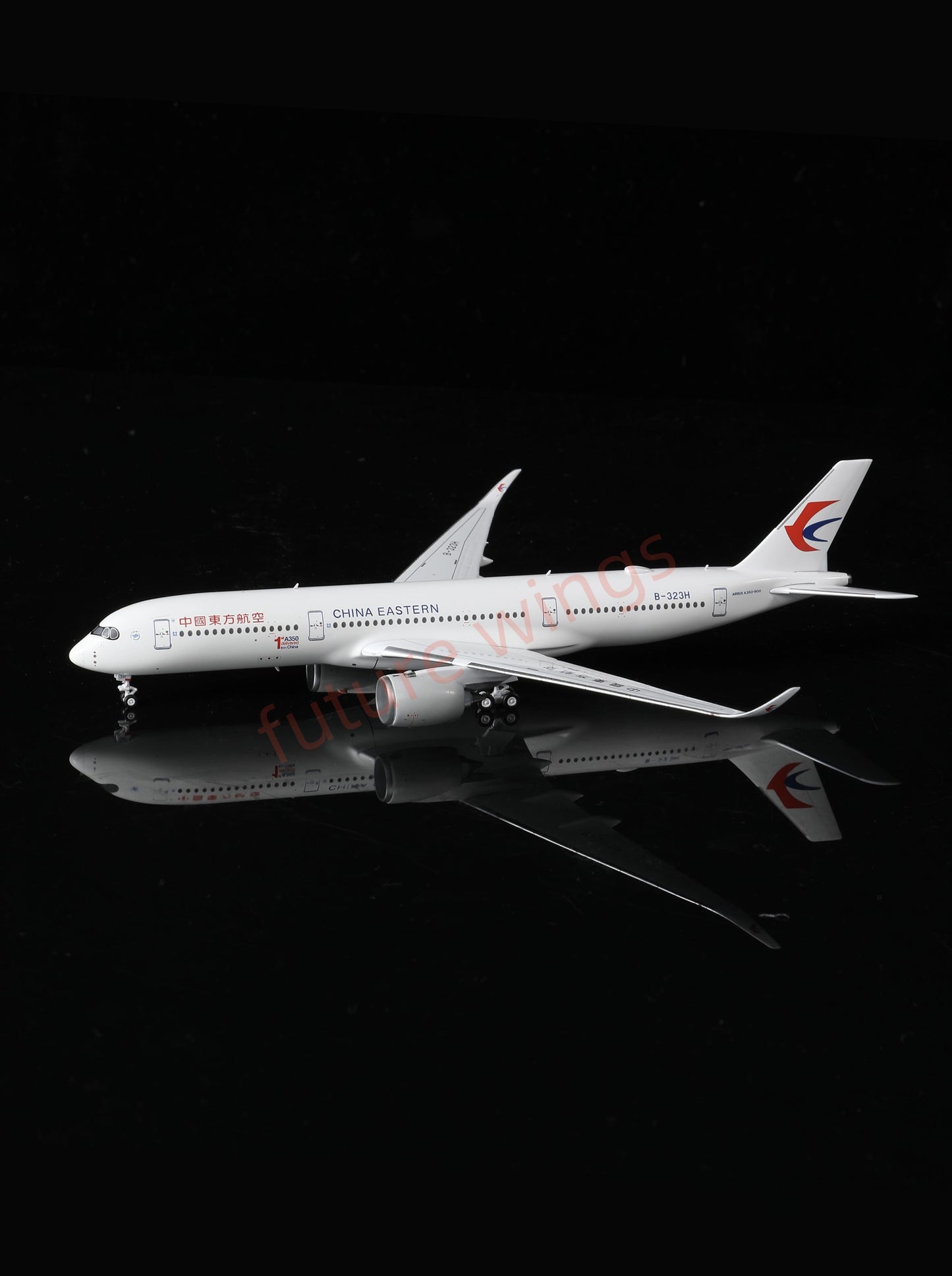1:400 AeroPolaris 3590001 China Eastern Airlines A350-900 B-323H Aircraft Model+Free Tractor