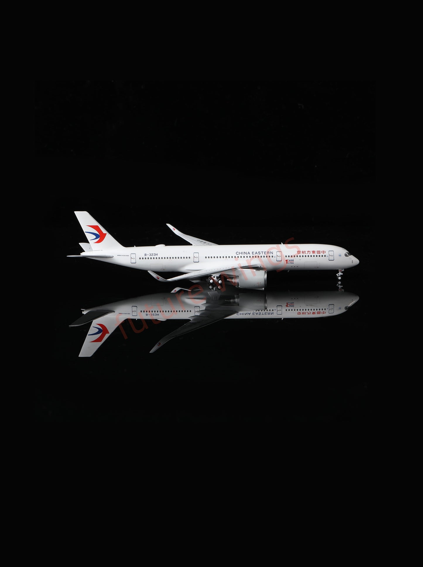 1:400 AeroPolaris 3590001 China Eastern Airlines A350-900 B-323H Aircraft Model+Free Tractor