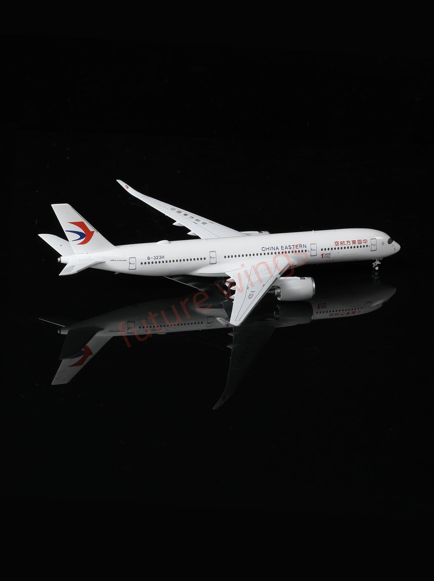 1:400 AeroPolaris 3590001 China Eastern Airlines A350-900 B-323H Aircraft Model+Free Tractor