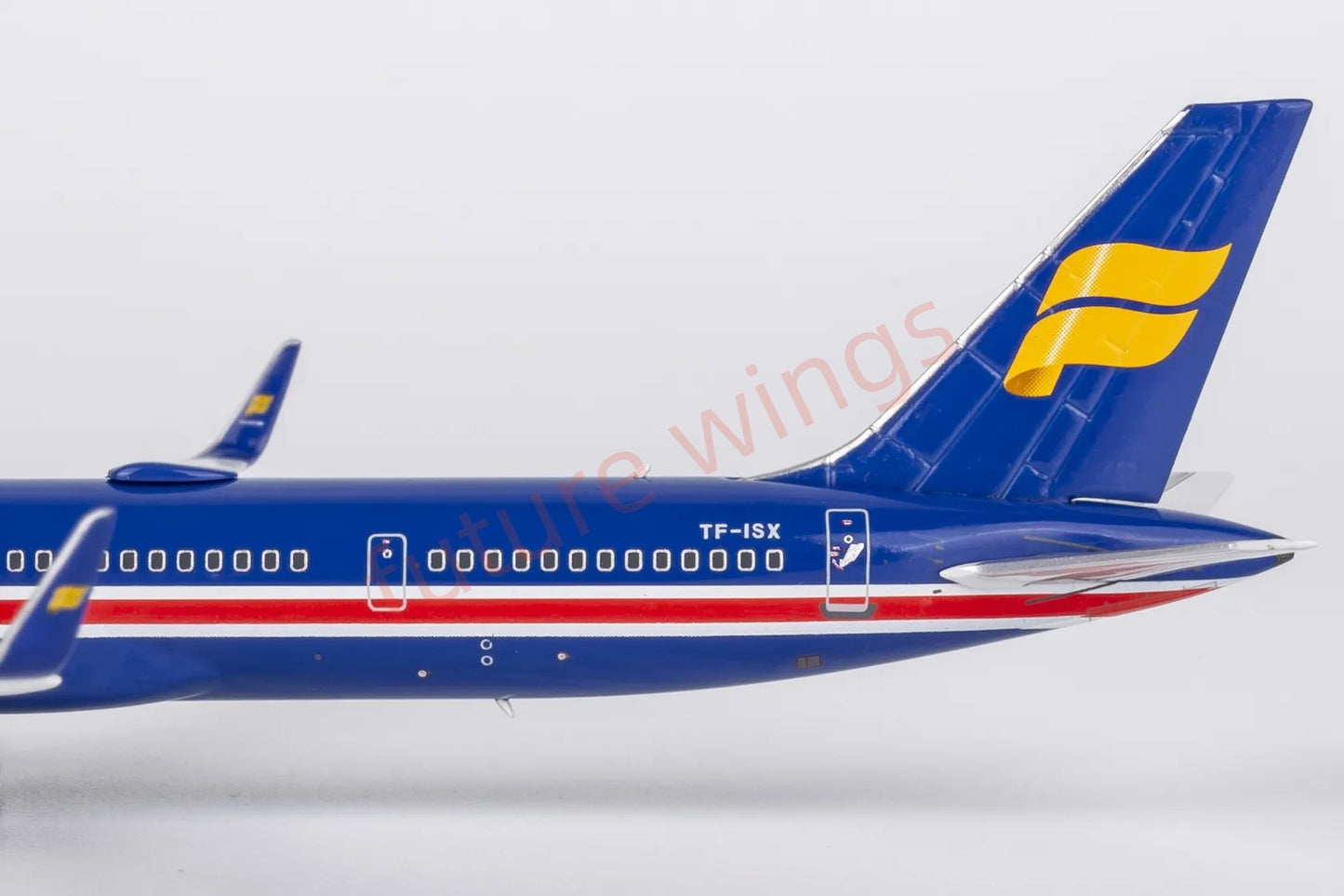 1:400 NG Models NG45009 Iceland Air B757-300TF-ISX "100Years"Aircraft Model+Free Tractor