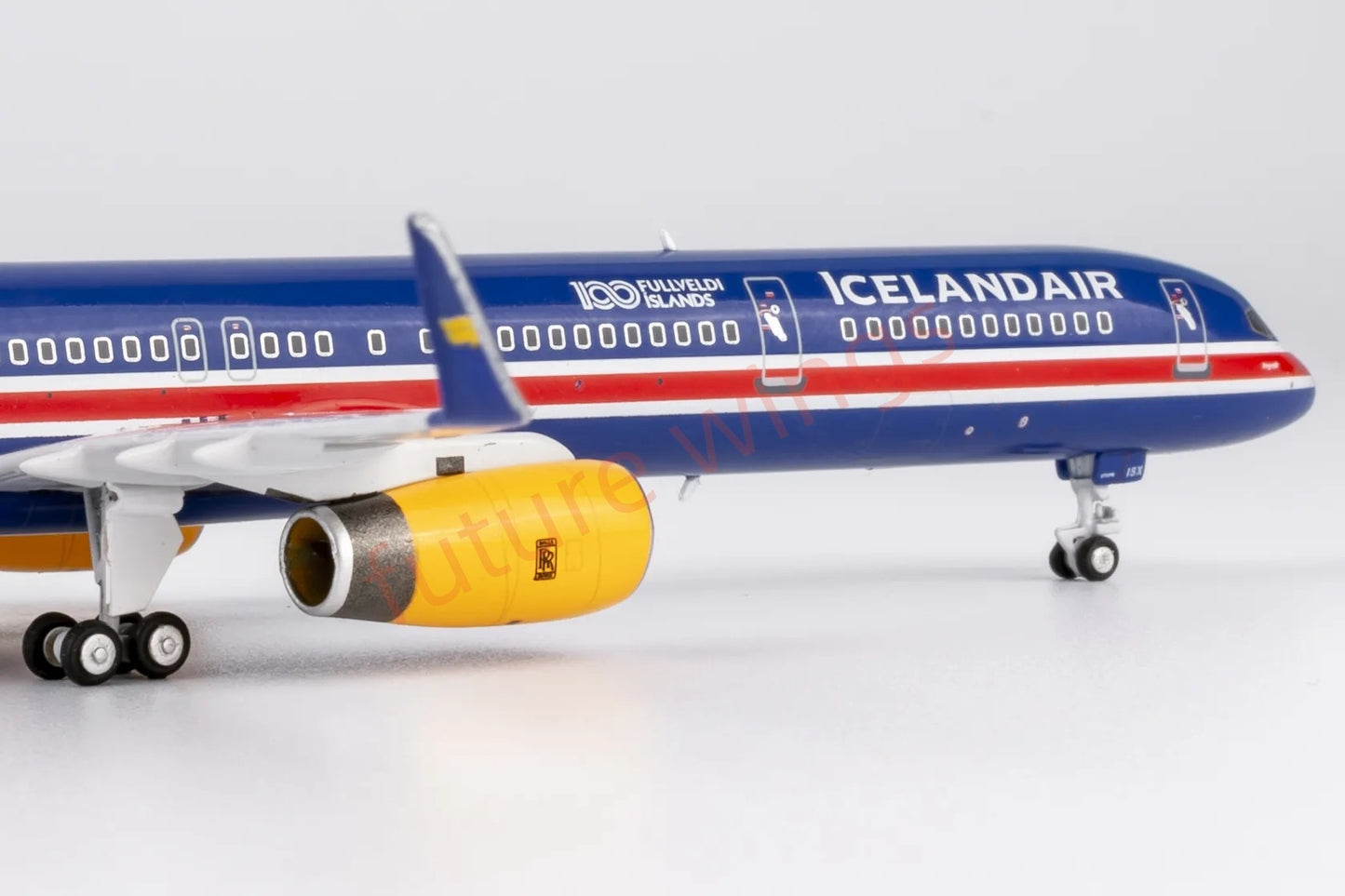 1:400 NG Models NG45009 Iceland Air B757-300TF-ISX "100Years"Aircraft Model+Free Tractor