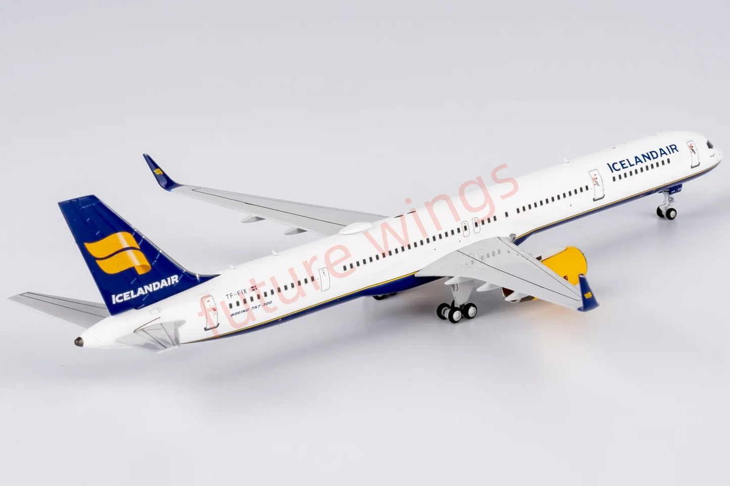 1:400 NG Models NG45008 Iceland Air B757-300 TF-FIX Aircraft Model+Free Tractor