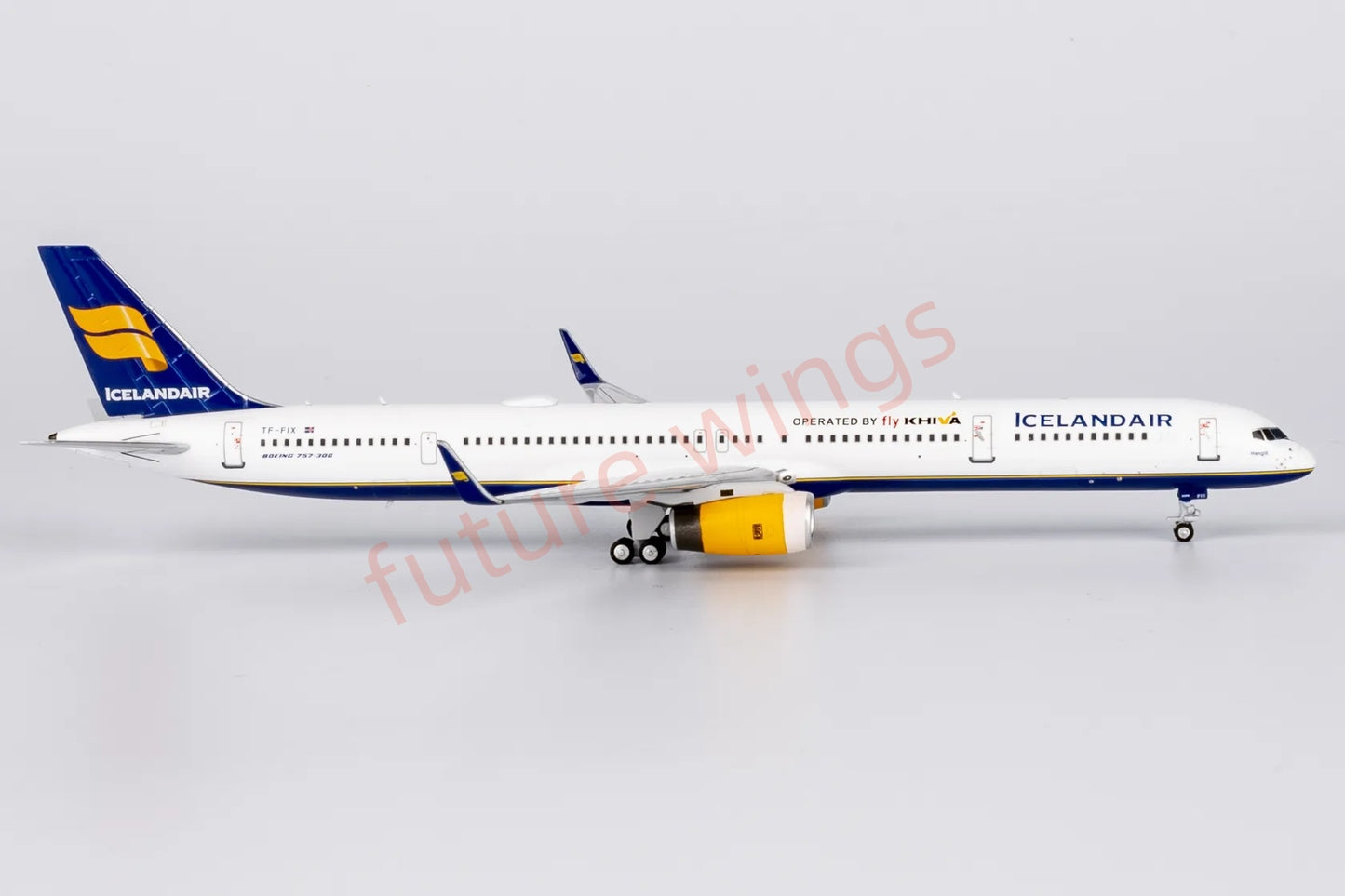1:400 NG Models NG45007 Iceland Air B757-300 TF-FIX Aircraft Model+Free Tractor