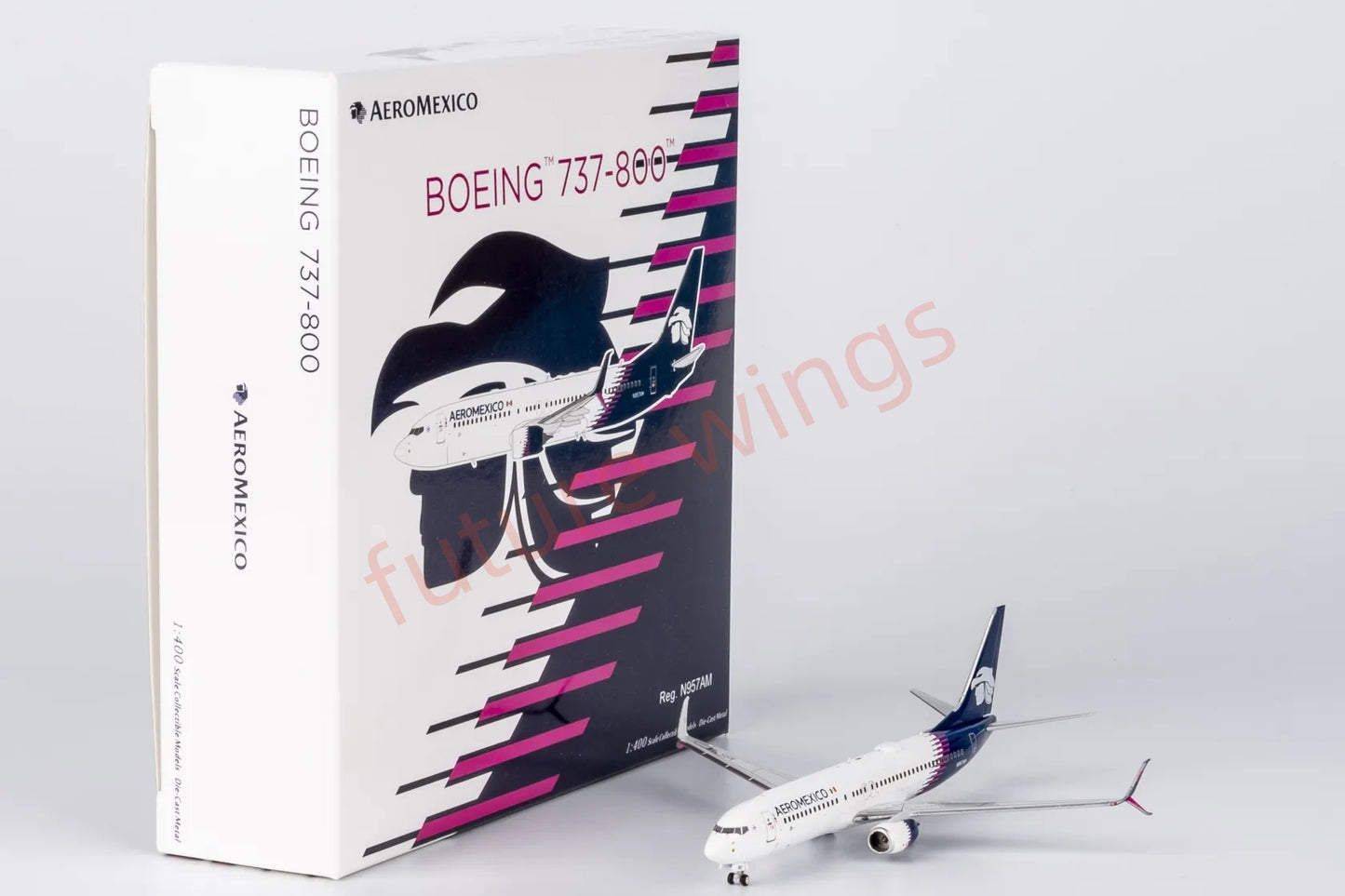 1:400 NG Models NG58247 AeroMexico B737-800/w N957AM Aircraft Model+Free Tractor
