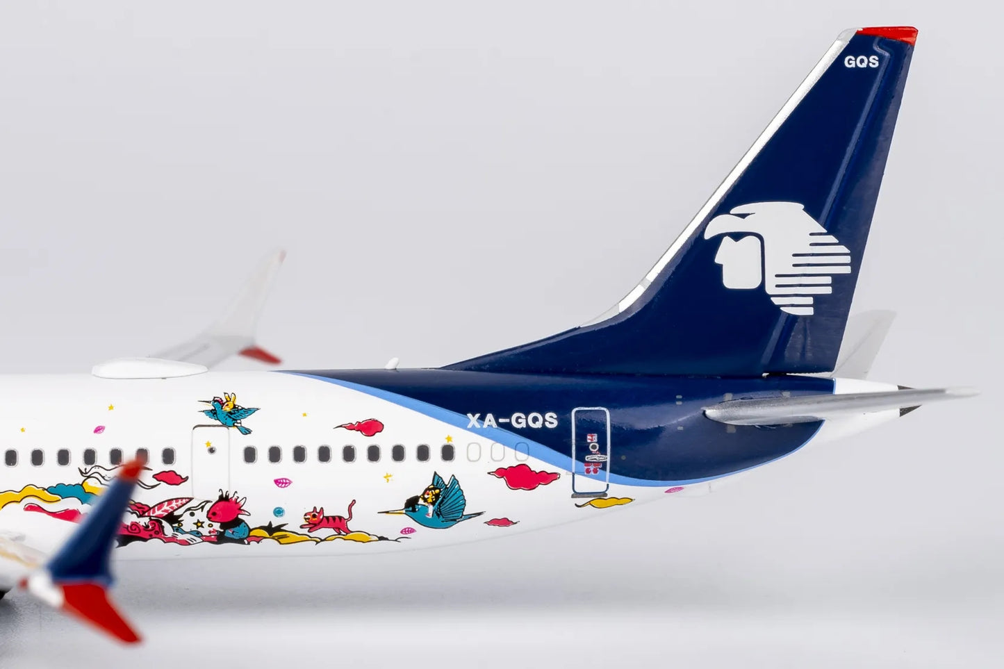 1:400 NG Models NG59014 AeroMexico B737 MAX9 XA-GQS Aircraft Model+Free Tractor
